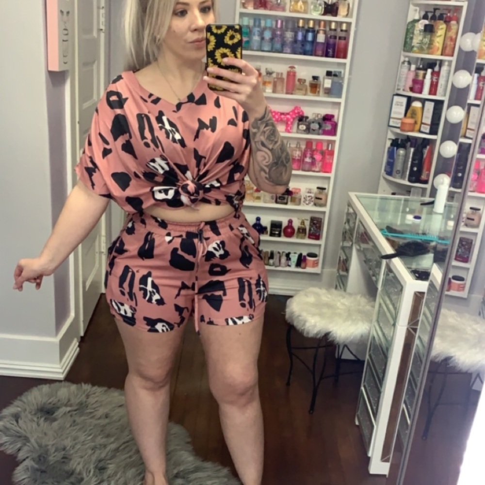 Leopard print sleepwear